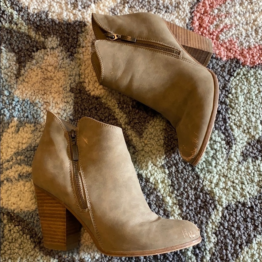 Michael women’s booties size 7 1/2